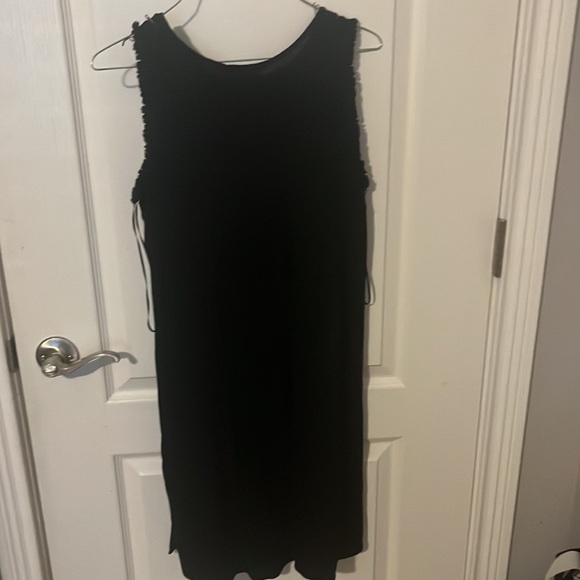Black sleeveless dress - Picture 2 of 4